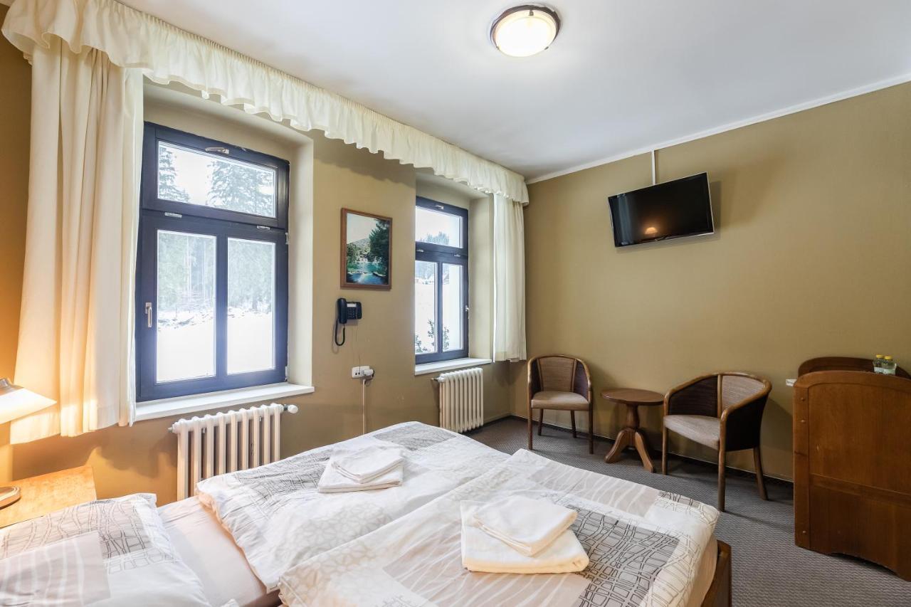 Hotel Perla Jizery Josefŭv Dŭl Exterior foto